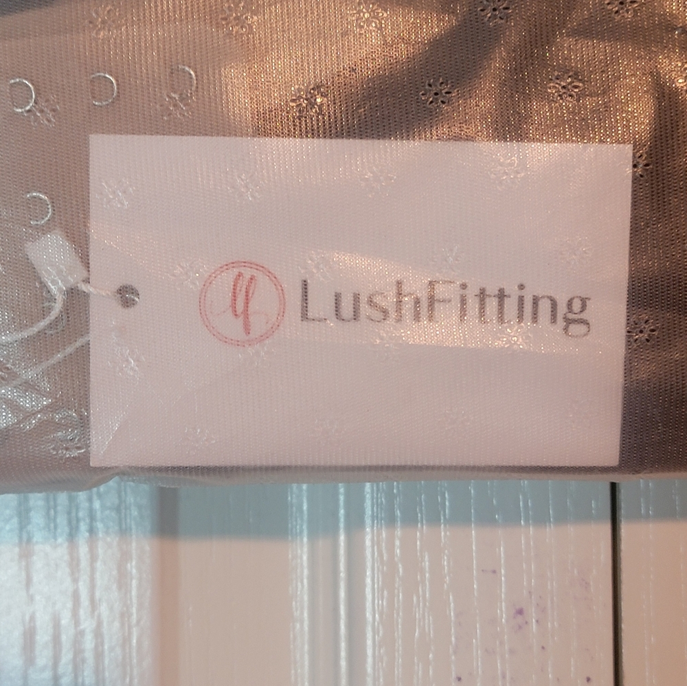 Lushfitting Bras (2) - Picture 5 of 9